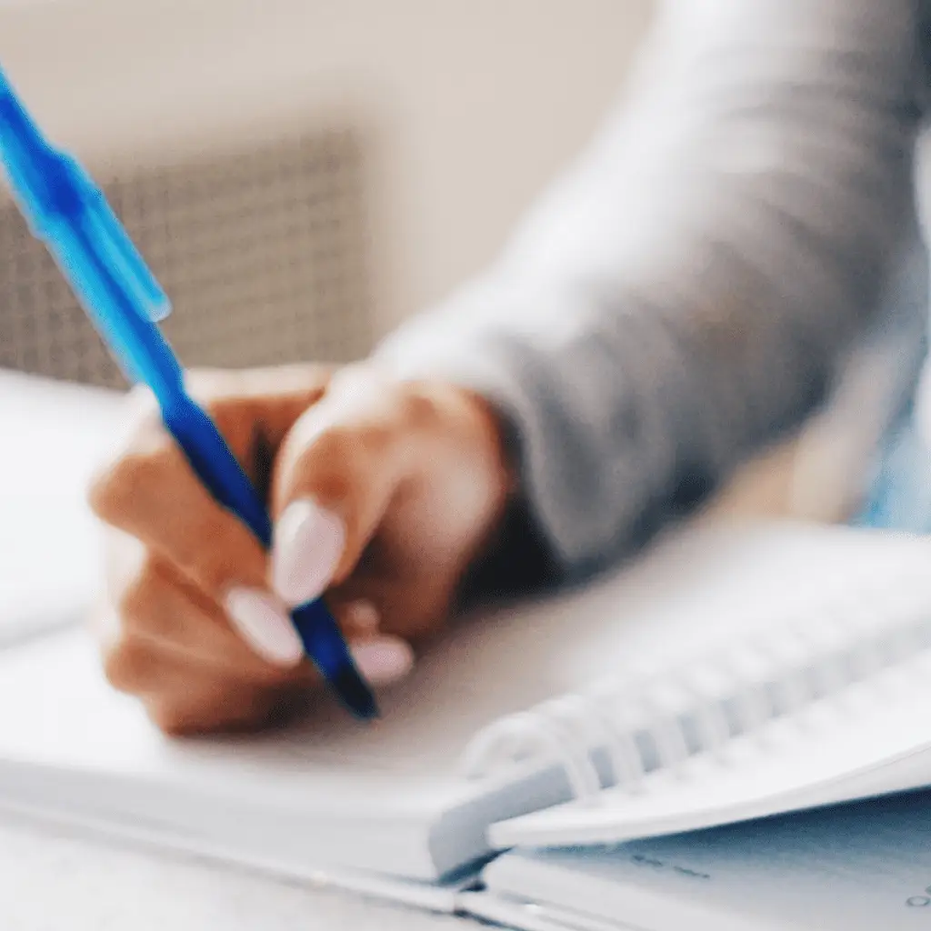 Woman_Writing_Pen