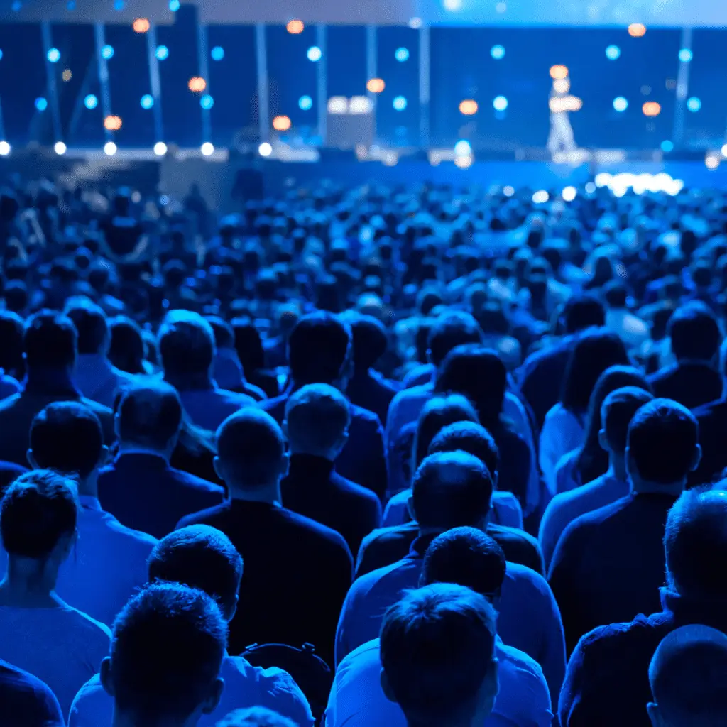 Crowd_Stage
